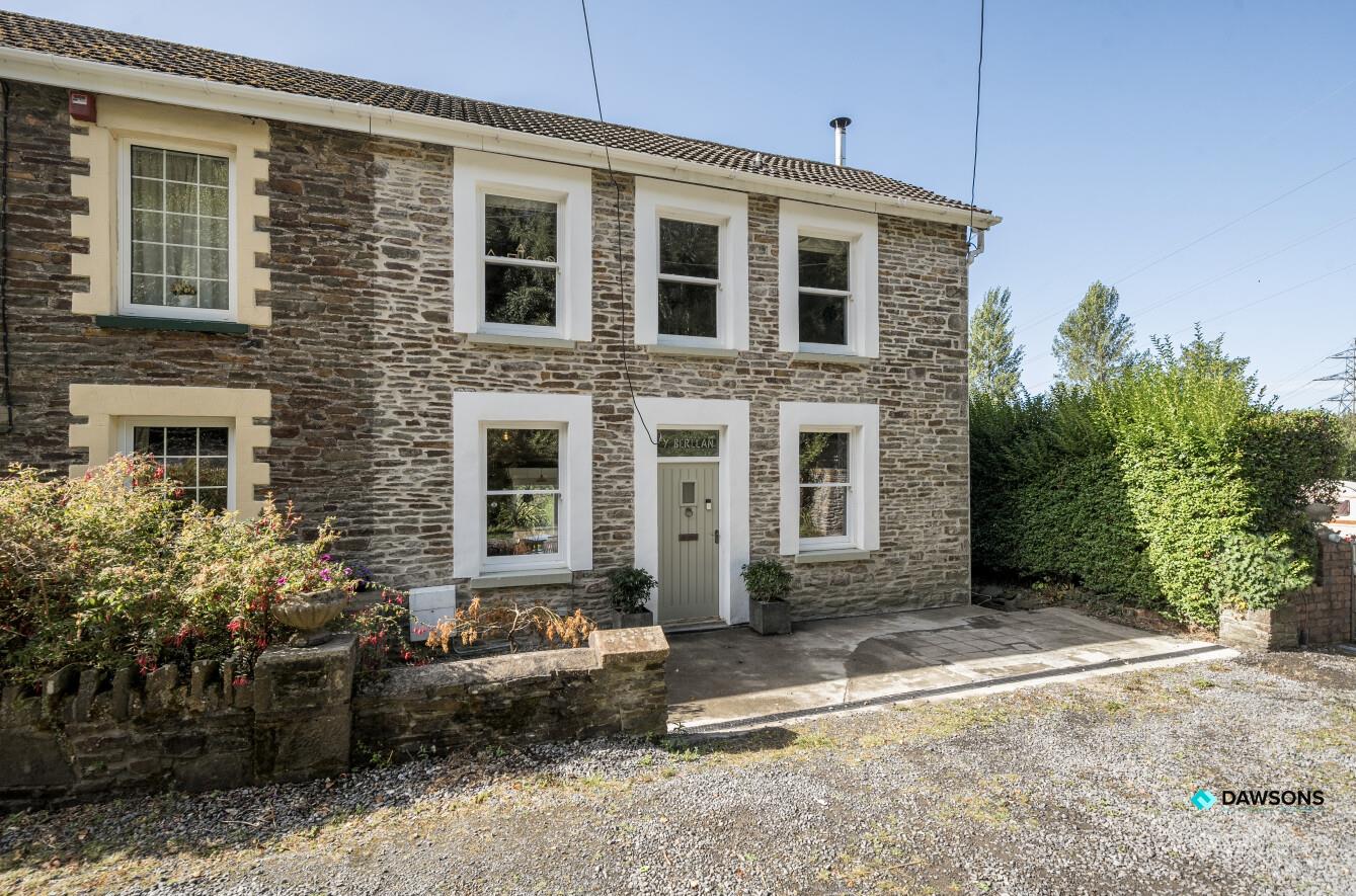 Tyrwaun, Pwll, Llanelli, SA15 4AY